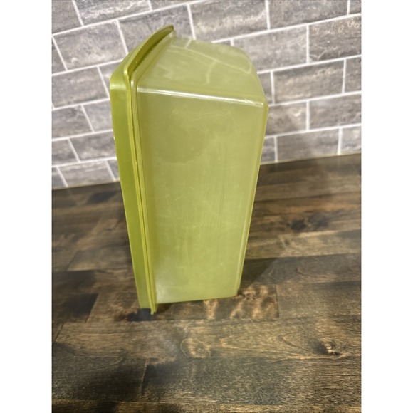 Rare Vintage Avocado Green Daisy 4 Qt Rubbermaid Storage Container - Picture 3 of 6